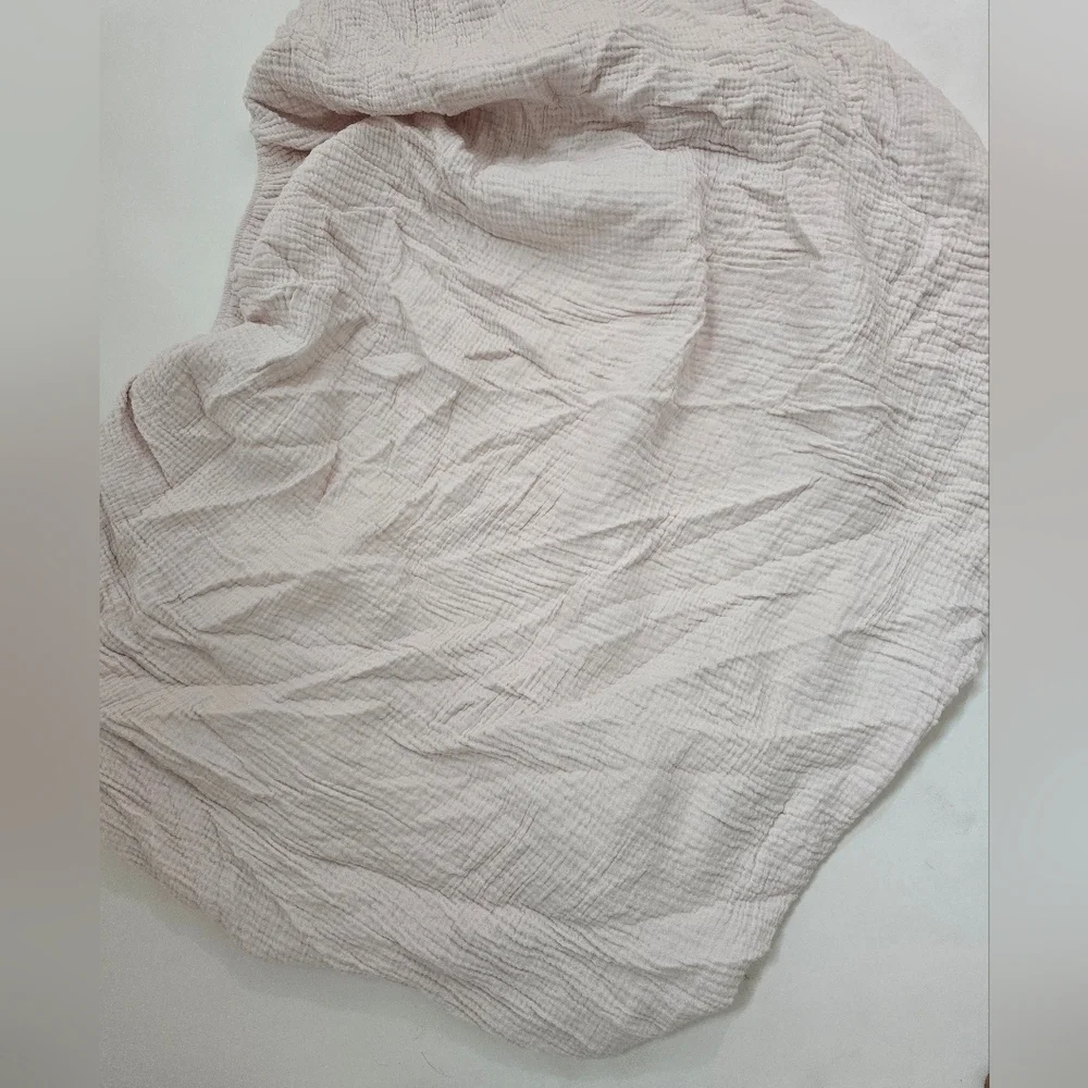 Restoration Hardware Baby Child Petal Pink Crib Sheet Featherlight Cotton Gauze